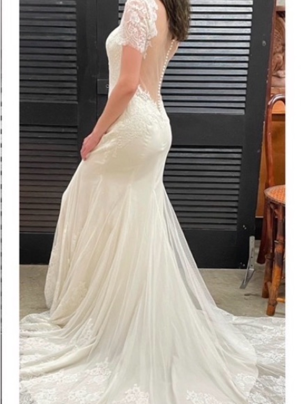 Elegant Lace-Detail Ivory Women’s Bridal Dress - Picture 3 of 6